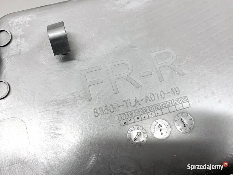 BOCZEK DRZWI PRAWY PRZÓD HONDA CRV V SUV osobowe