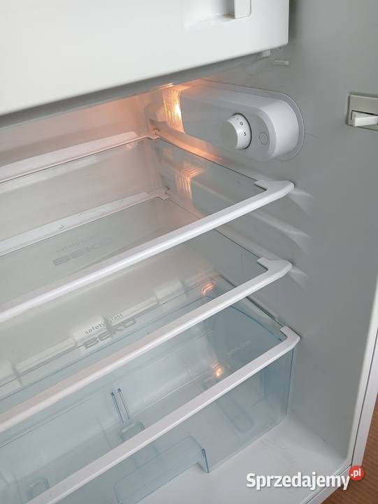 Lodówka Beko mała z zamrażarnikiem 100 sprawna Jaworzno