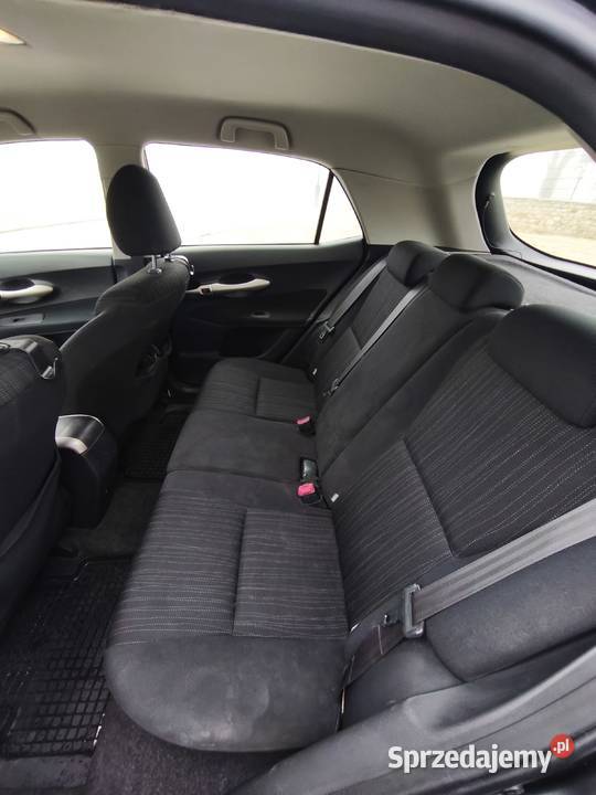 Toyota Auris 16 Benzyna 5d Klima Nowe opony Hak Auris dolnośląskie Strzegom