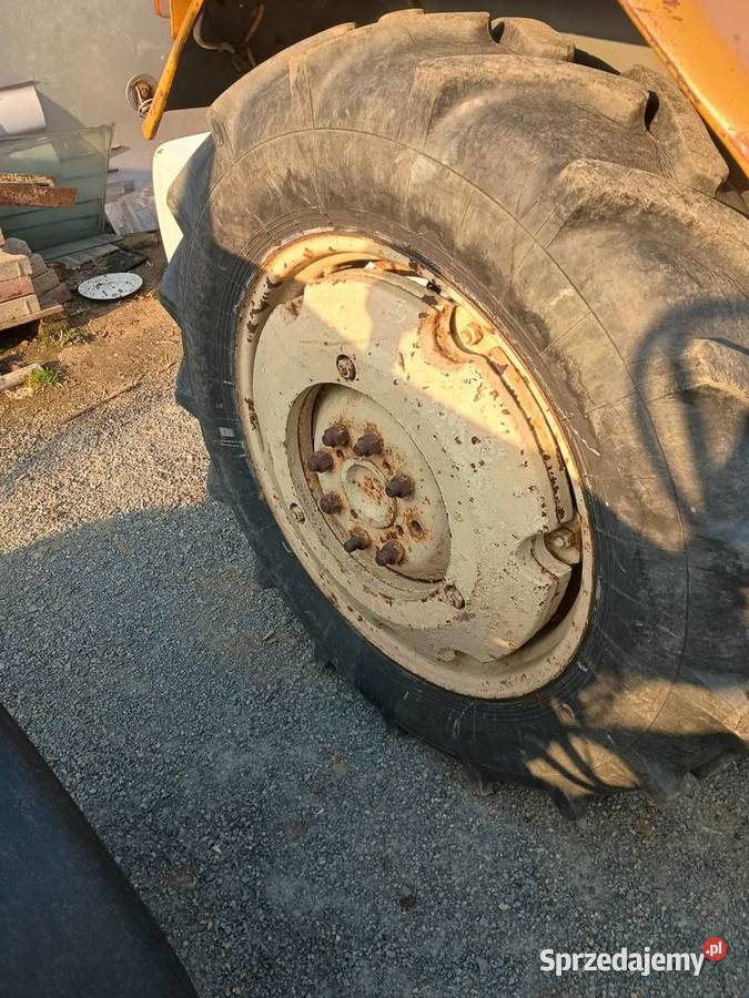 Ciągnik rolniczy Ursus C330 Chobrzany