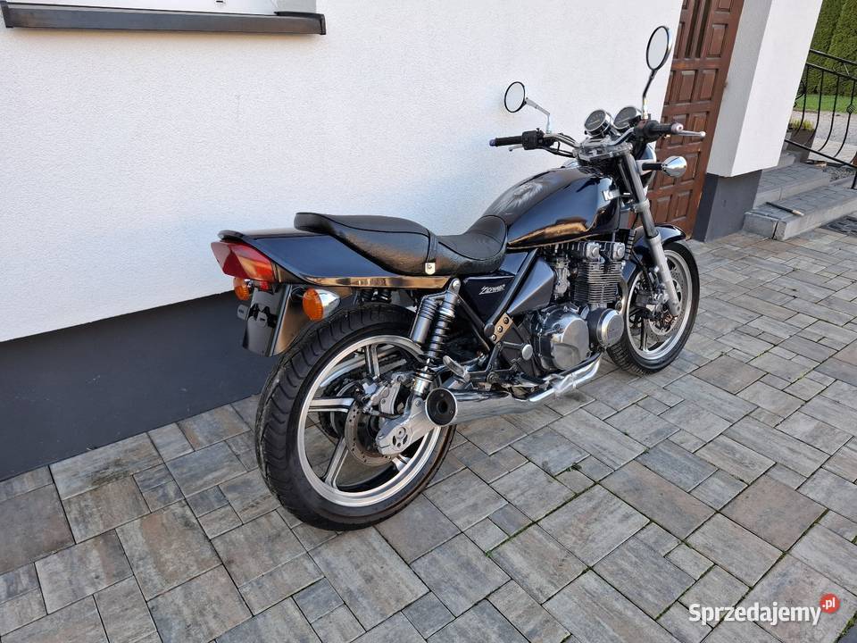 Kawasaki zr 550 zephyr 1992 przebieg 34 37kw Rok produkcji 1992 Chobrzany sprzedam