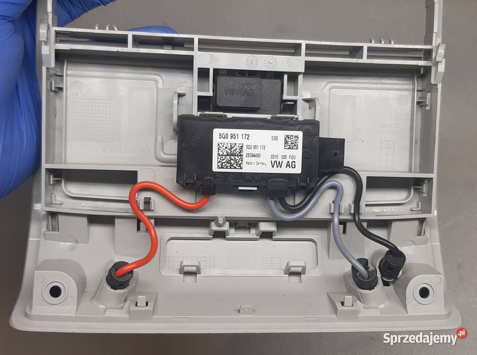 LAMPKA PODSUFITKI VW GOLF 7 SPORTSVAN 510867591A Mielęcin