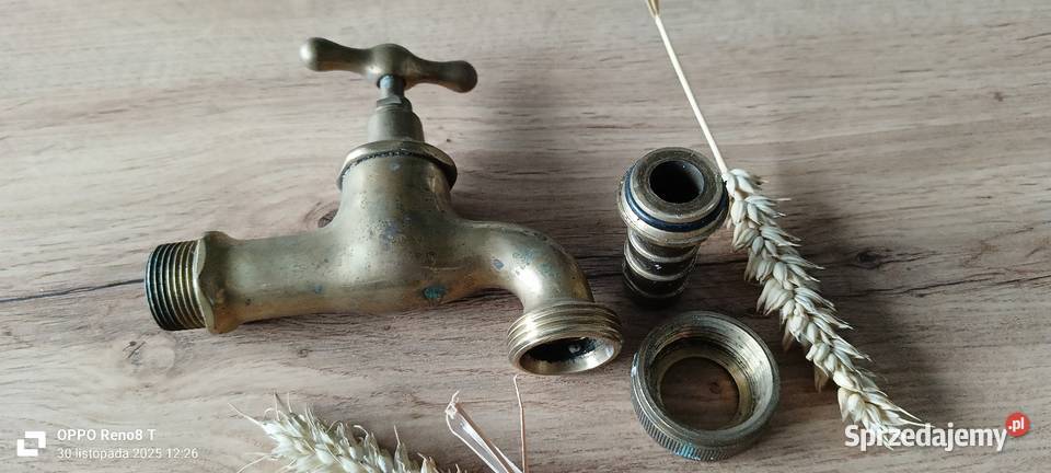 Stary mosiężny kran Sosnowiec