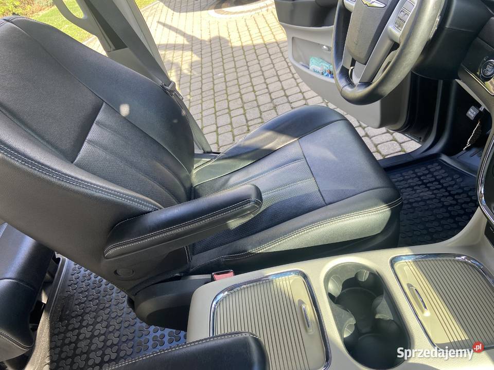 Chrysler TownCountry 2016 r 36 benzyna lpg nieuszkodzony