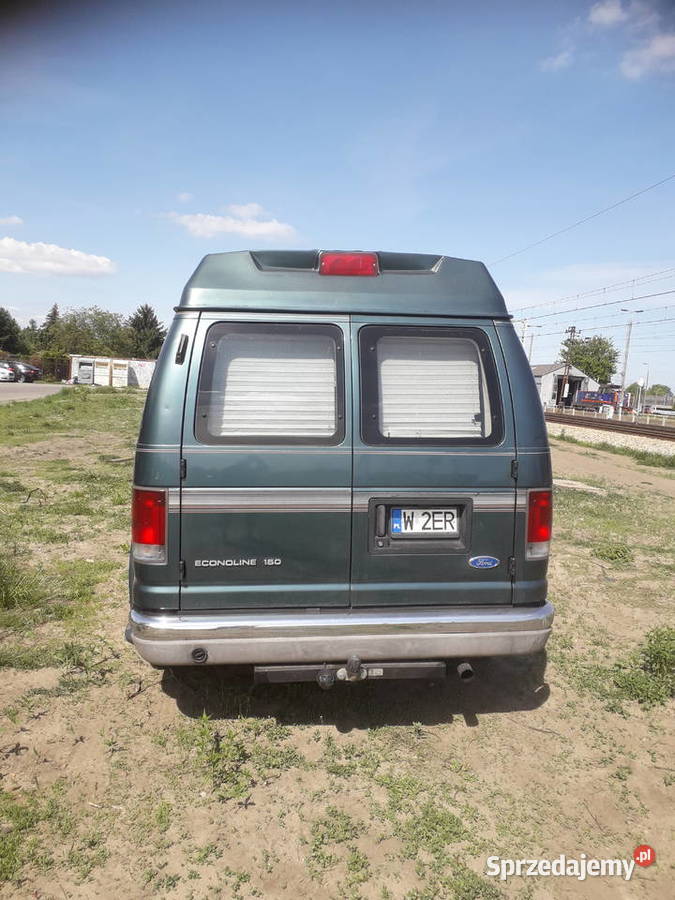 Ford Econoline 150 salonka kamper stan