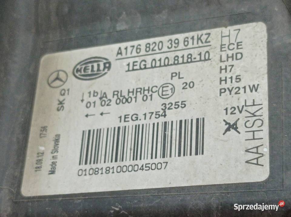 LAMPA PRZÓD PRAWA EUROPA MercedesBenz Aklasa III osobowe