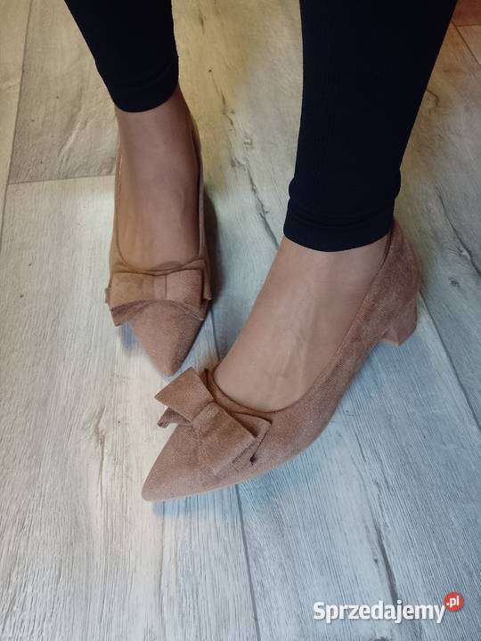 40 Beżowe czółenka wieczorowe NOWE