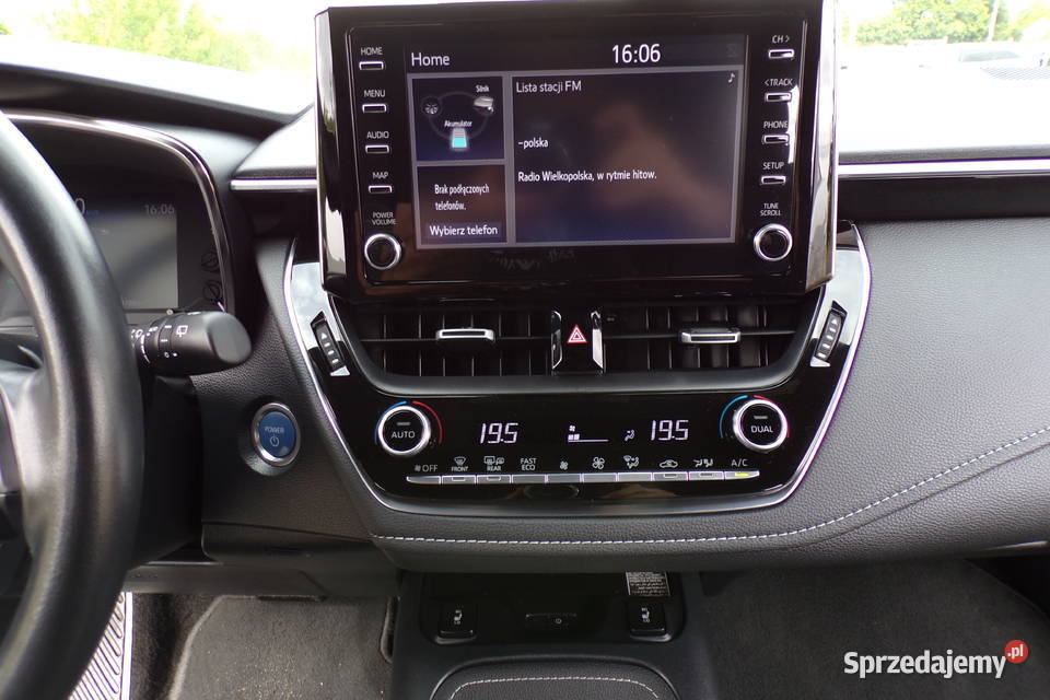 Toyota Corolla XII Kombi 20 Hybrid Dynamic Force aluminiowe felgi wielkopolskie Piła