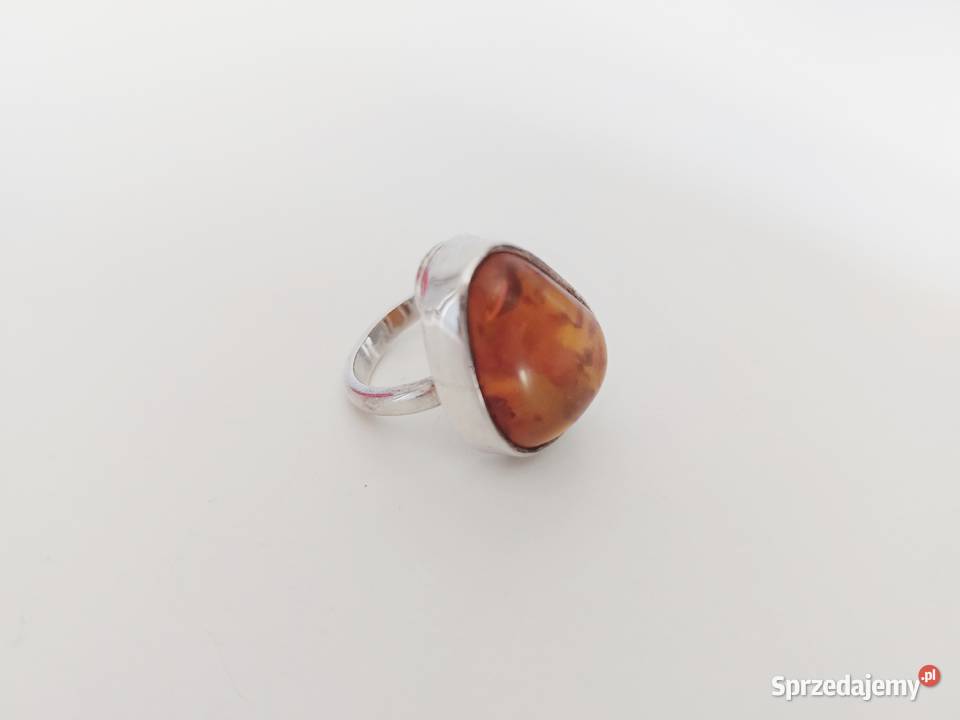 srebrny duży pierścionek z bursztynem srebro 925 Poznań
