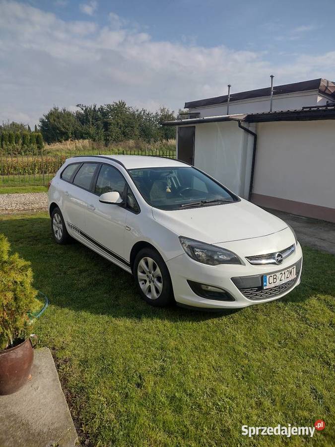 Opel Astra J 2015 Kombi Samochody osobowe Dębowiczki