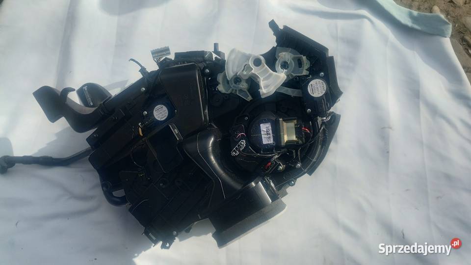 Nagrzewnica wentylator obudowa renault Clio 5 Kłodzko