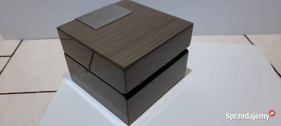 SZKATUŁKA do zegarka wysoki połysk elegant Warszawa sprzedam