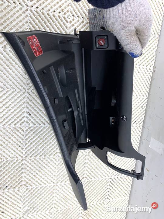 SCHOWEK PASAŻERA PEUGEOT 207 Kombi 0615 PÓŁKA