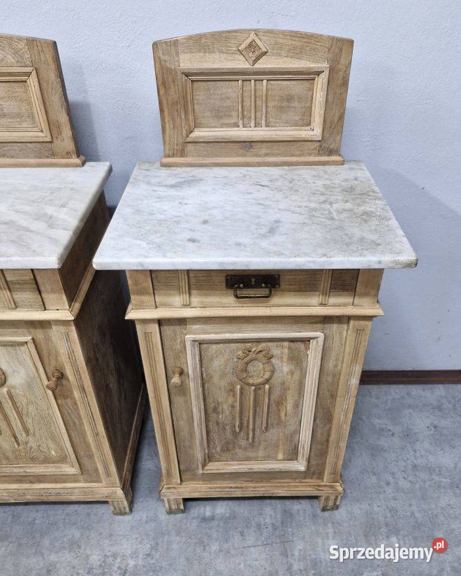 Para dębowych szafek nocnych z marmurem Marki