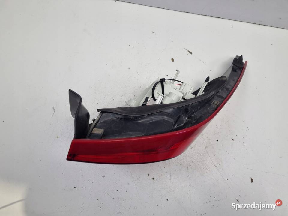 LAMPA PRAWA Volvo S60 II 1013r TYLNIA TYLNA