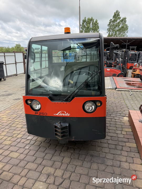 wózek terminalowy LINDE P250 ciągnik elektryczny Działoszyn