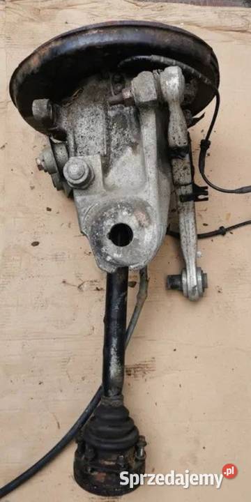 Piasta zwrotnica półoś prawy tył BMW E39 kombi