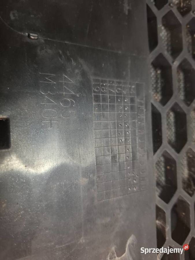 Atrapa chłodnicy grill przód Ford Focus ST MK3 Zawada