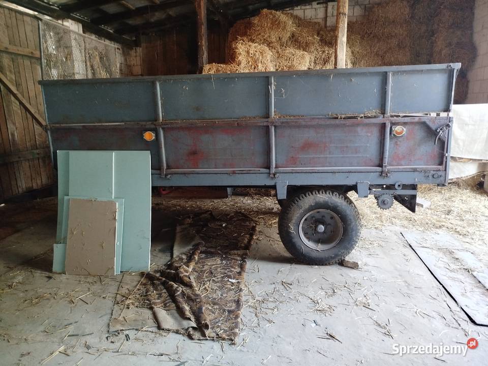 Rozrzutnik obornika przyczepa jednoosiowa Pilica