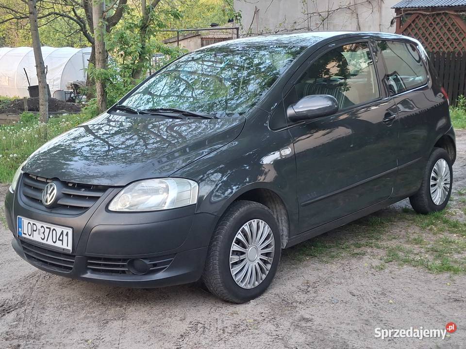 VW fox 14 benzyna 2005r elektryczne szyby Chodel sprzedam