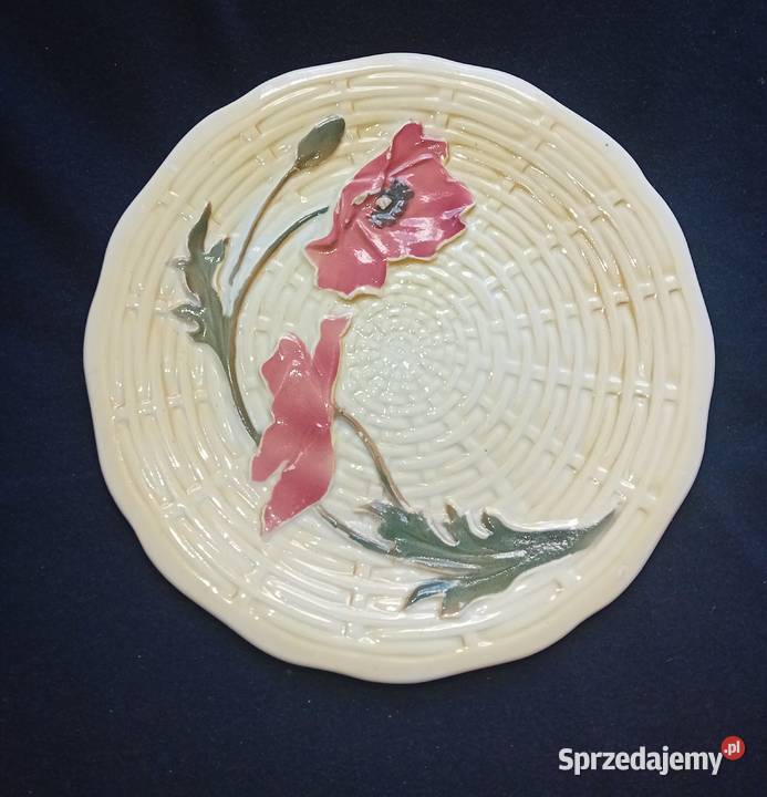Talerz z wzorem kwitnących maków Majolika