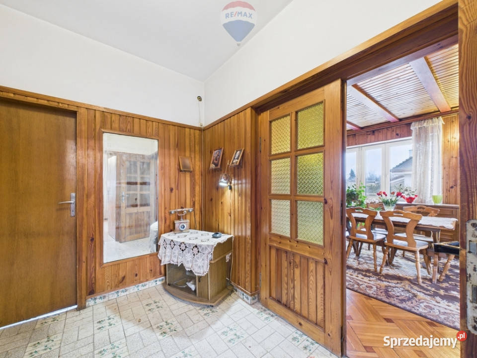 Dom wolnostojący z ogrodem i kominkiem Wawer piwnica Warszawa sprzedam