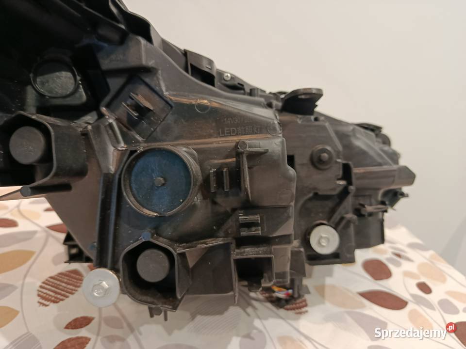 Lampy przednie Lexux NX 300 LED osobowe Wrocław