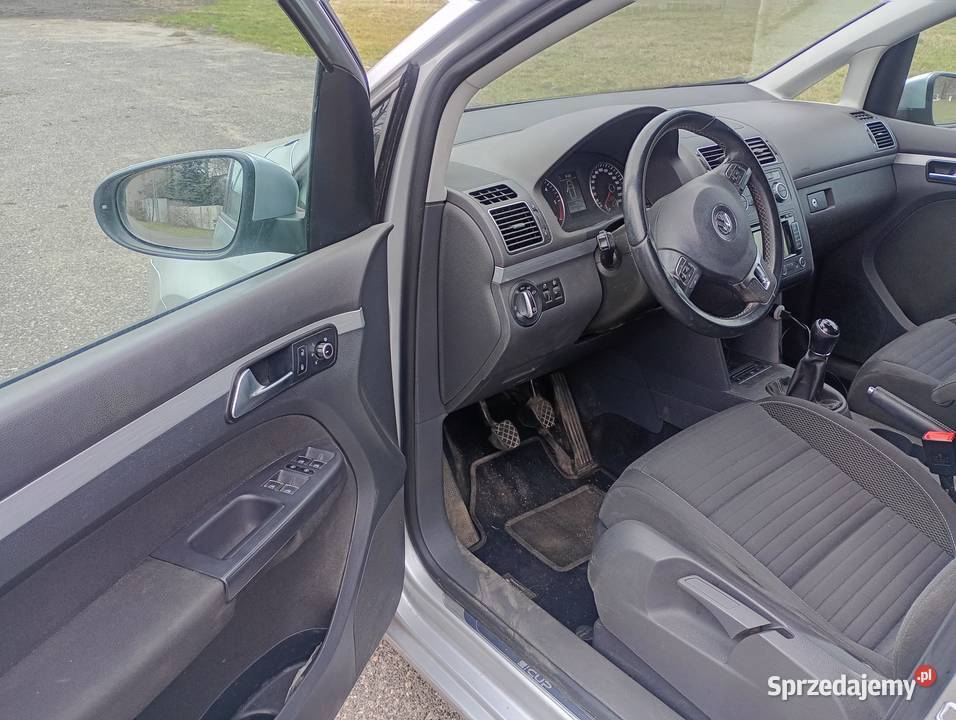 Volkswagen Touran stan idealny Dąbrowa Górnicza