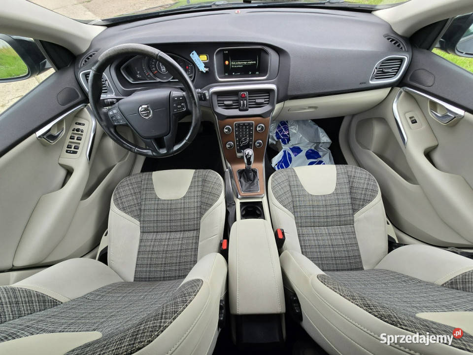 Volvo V40 ledRDesignBezwypadkowy II 2012 centralny zamek Białogard