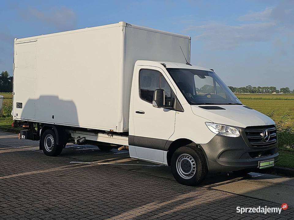 MercedesBenz SPRINTER 314 kontener winda 79161km