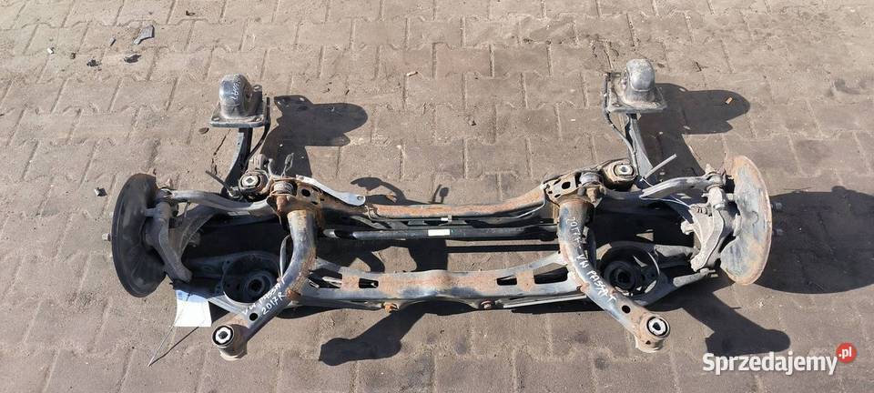 BELKA SANKI TYŁ VOLKSWAGEN PASSAT B8 Lipno