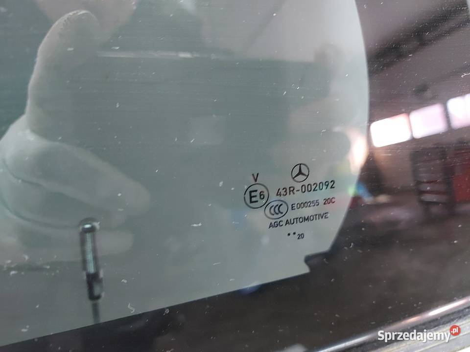 Mercedes EQC 400 W293 DRZWI LEWE TYŁ niebieski