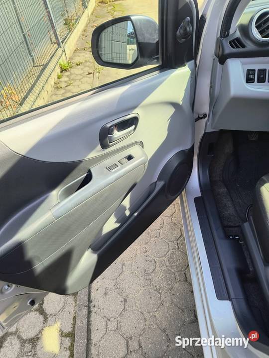 Nissan Pixo