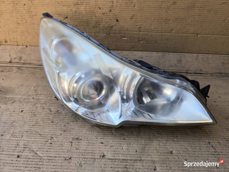 Subaru Outback IV BR lampa reflektor przód xenon Legnica
