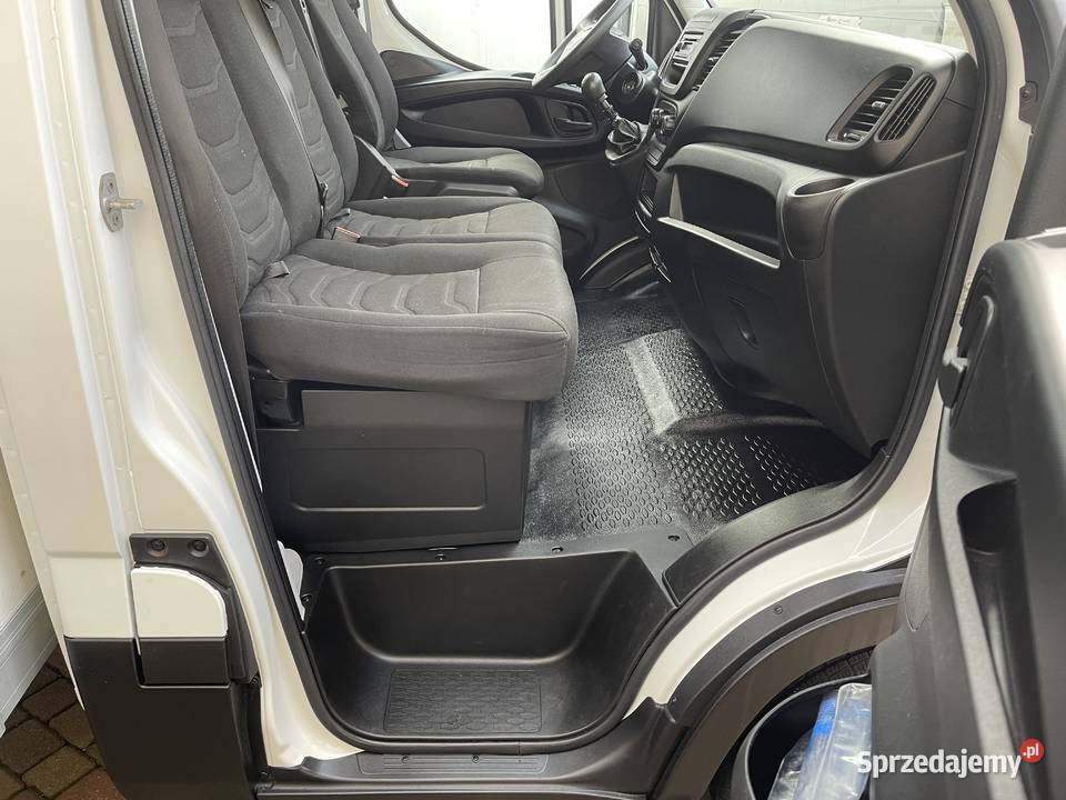 Iveco Daily 30 Izoterma Winda sprowadzony łódzkie Rawa Mazowiecka
