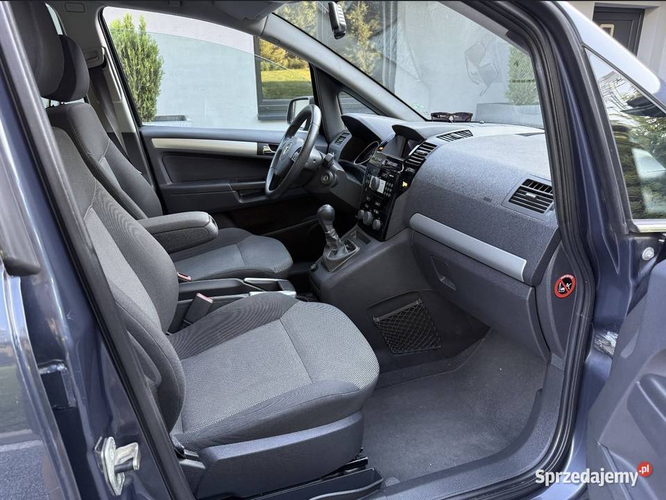 Opel Zafira 16 LPG Mały przebieg 7 osób Rydułtowy sprzedam