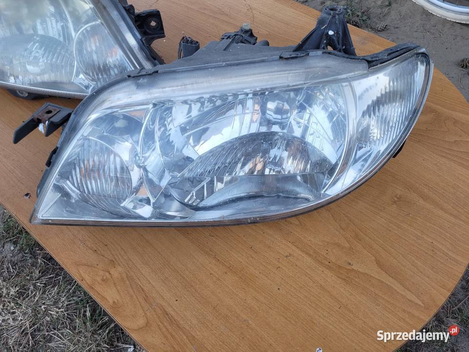 Sprzedam lampy do mazdy 323 F 2001 r Kielcza