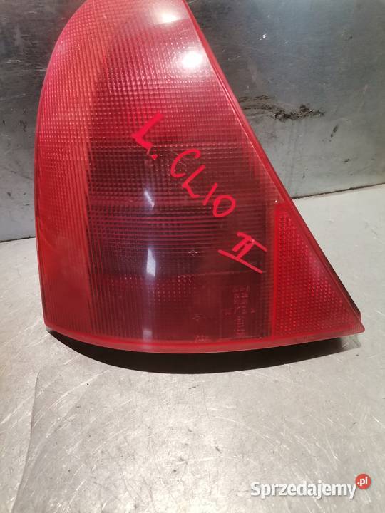 Renault Clio 2 lampa lewa tylna Rok produkcji 2000 małopolskie Nowy Sącz