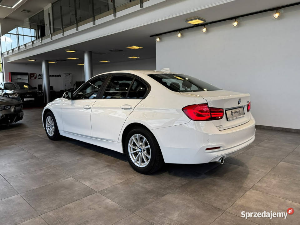 BMW 318 i 15 136 automat 2018 r salon NAVI 92 gniazdo USB Myślenice