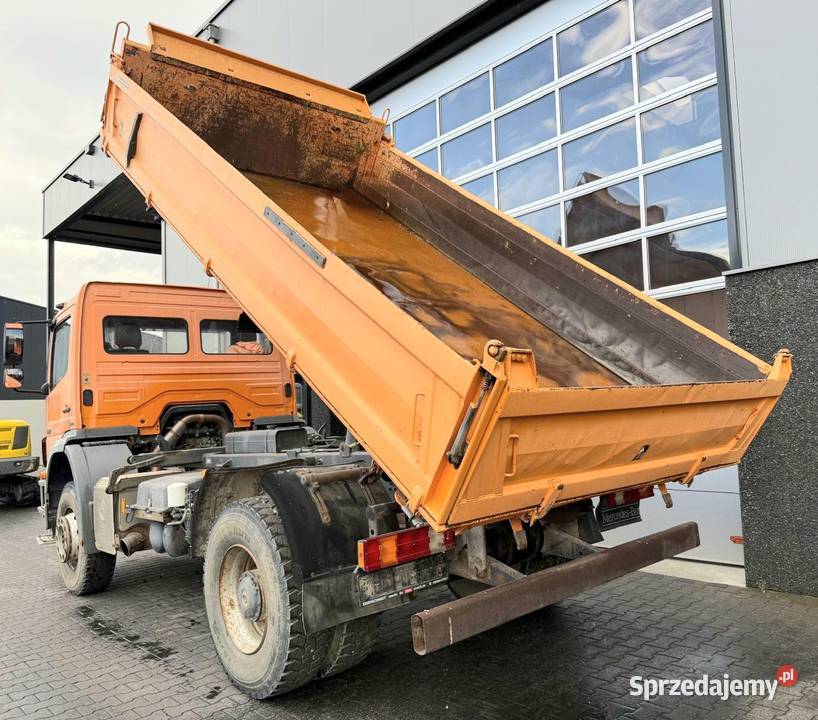 Wywrotka 2 osiowa 4x2 Mercedec nie Warszawa sprzedam