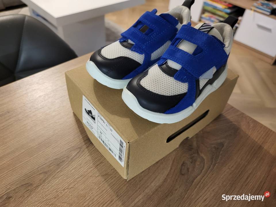 Buty dziecięce ecco Nowe rozmiar 22