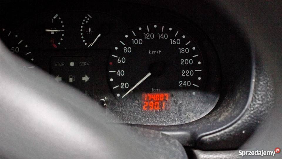 Złoty Renault Clio 14 1999 Stan Rok produkcji 1999