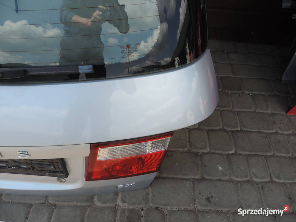 KLAPA BAGAŻNIKA KIA CARENS II 0206 LAK 6C osobowe sprzedam