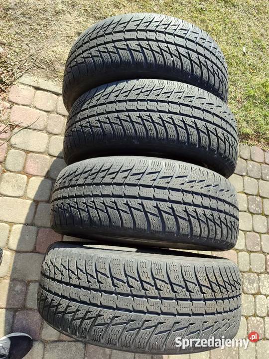 Opony zimowe 2355518 Nokian SUV dot 2016 4 Łańcut sprzedam