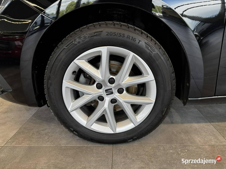 Seat Leon Style 15TSI 130 M6 2021 r salon I Myślenice