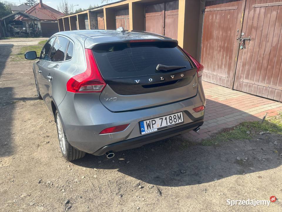 Sprzedam VOLVO v40 sprzedam