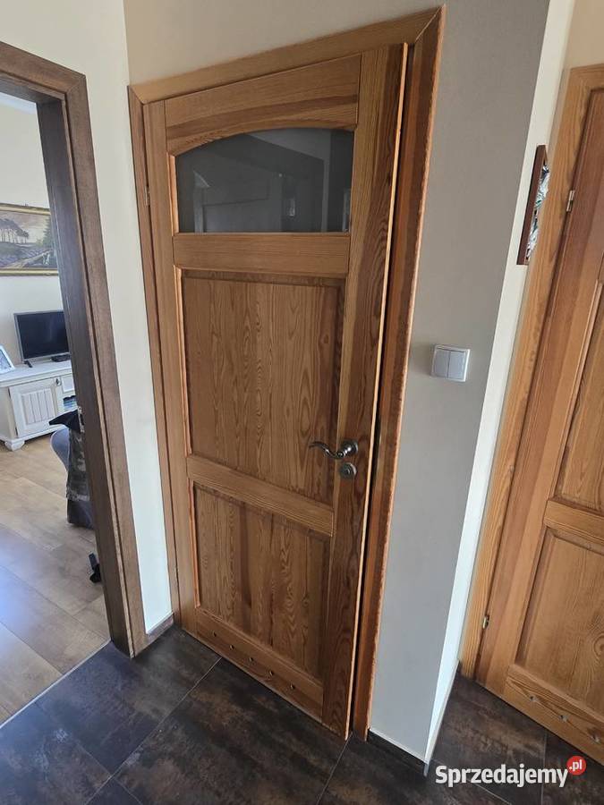 Sprzedam drzwi sosnowe futryna Drzwi wewnętrzne Straszyn sprzedam
