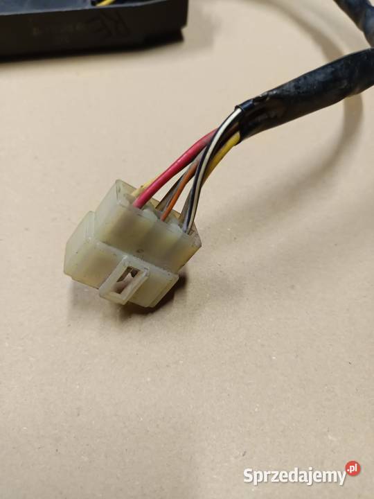 Regulator napięcia Suzuki dr650 Wschowa sprzedam