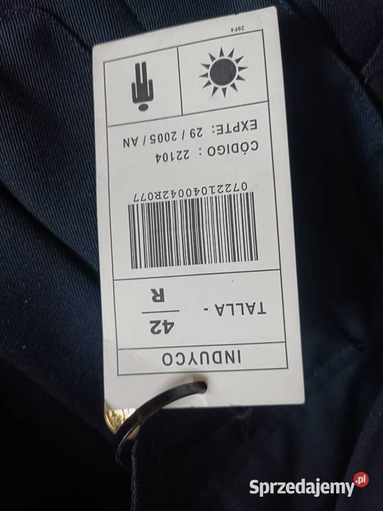 Mundur policjanta Hiszpania ok 170