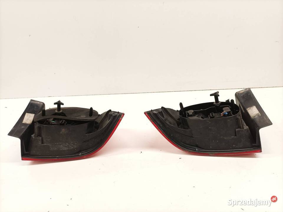 LAMPA TYŁ KOMPLET LIFT HB SEDAN Renault Laguna